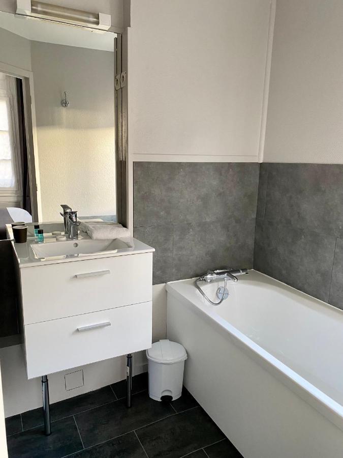 Hotel Celine - Hotel De La Gare Rouen Zewnętrze zdjęcie
